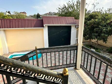5 otaqlı həyət evi/bağ evi - Novxanı q. - 200 m²