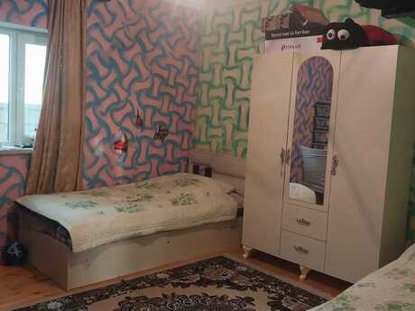 3 otaqlı həyət evi/bağ evi - Zirə q. - 83 m²