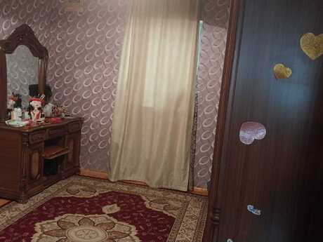 3 otaqlı həyət evi/bağ evi - Zirə q. - 83 m²