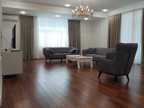 5 otaqlı yeni tikili - Şah İsmayıl Xətai m. - 230 m²
