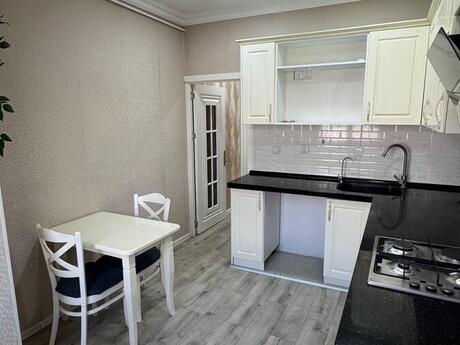 2 otaqlı köhnə tikili - Həzi Aslanov m. - 60 m²