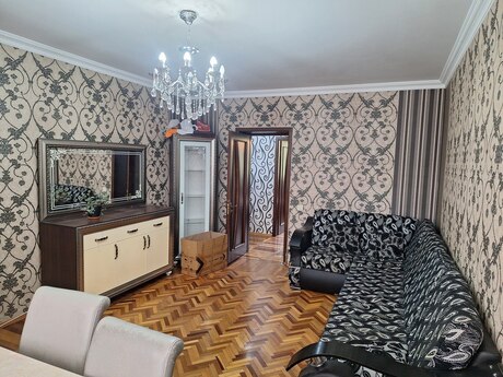 3 otaqlı köhnə tikili - 28 May m. - 75 m²