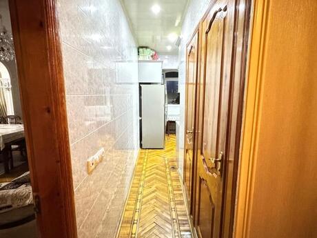 5 otaqlı köhnə tikili - Azadlıq Prospekti m. - 110 m²