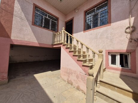 3 otaqlı həyət evi/bağ evi - Biləcəri q. - 100 m²
