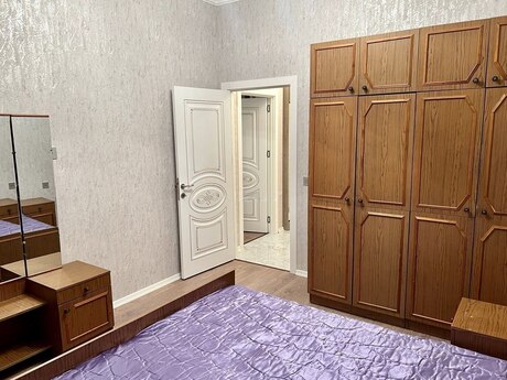2 otaqlı yeni tikili - Yeni Günəşli q. - 50 m²