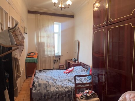 3 otaqlı köhnə tikili - Sahil m. - 68 m²