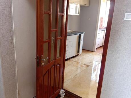 3-room old-build apartment for sale in Həzi Aslanov, 100 m², 155 000 AZN, photo 5 / 12