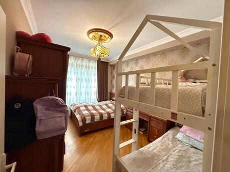4 otaqlı yeni tikili - İnşaatçılar m. - 134 m²