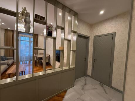 3 otaqlı yeni tikili - 8 Noyabr m. - 105 m²