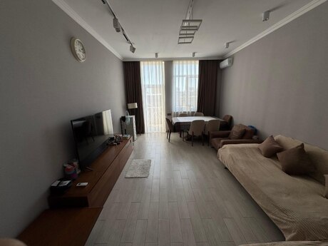 3 otaqlı köhnə tikili - Nizami m. - 98 m²