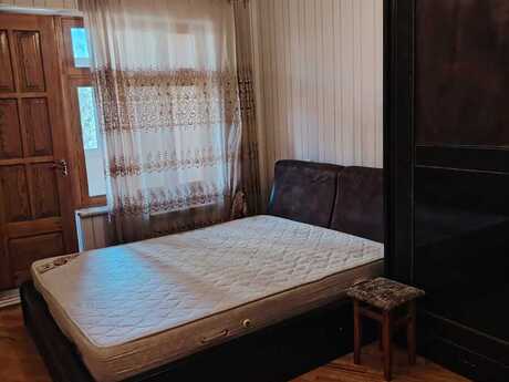 2 otaqlı köhnə tikili - Həzi Aslanov m. - 60 m²