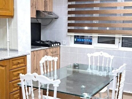 3 otaqlı köhnə tikili - Azadlıq Prospekti m. - 90 m²