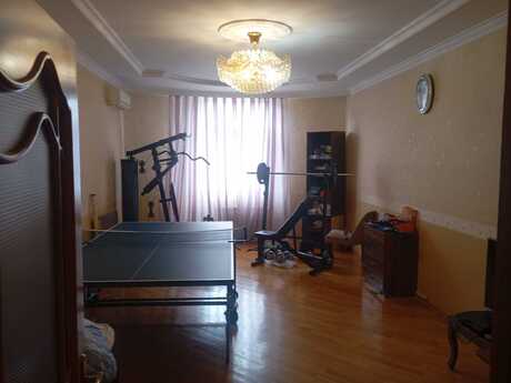 3 otaqlı yeni tikili - İnşaatçılar m. - 130 m²