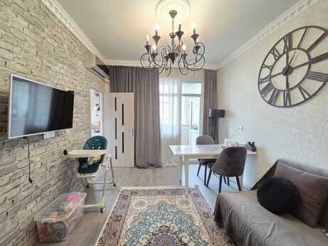 2 otaqlı köhnə tikili - Memar Əcəmi m. - 60 m²