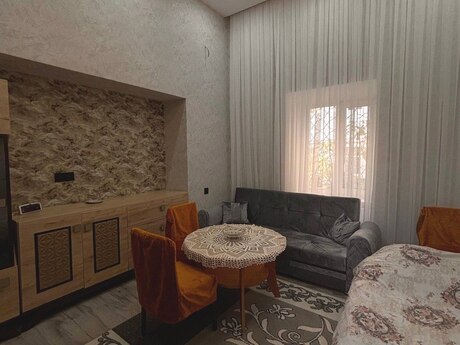 1 otaqlı köhnə tikili - 28 May m. - 30 m²