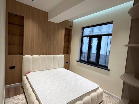 3 otaqlı yeni tikili - 28 May m. - 120 m²