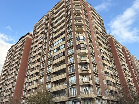 5 otaqlı yeni tikili - 28 May m. - 250 m²