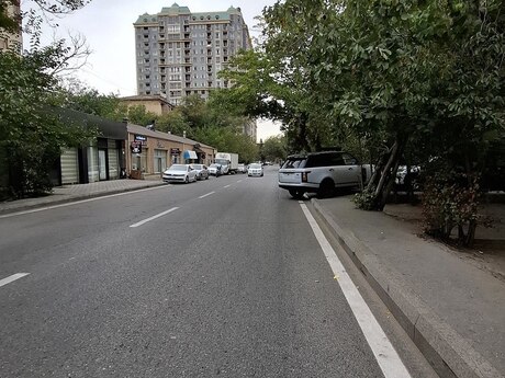 3 otaqlı köhnə tikili - Azadlıq Prospekti m. - 90 m²