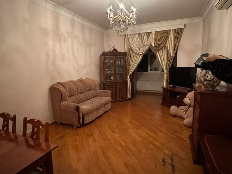 3-комн. вторичка - м. Элмляр Академиясы - 60 м²