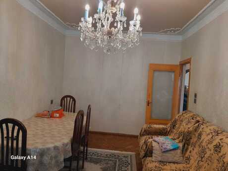 3 otaqlı köhnə tikili - Nəsimi m. - 70 m²
