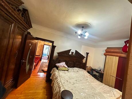 4 otaqlı həyət evi/bağ evi - Yasamal r. - 90 m²