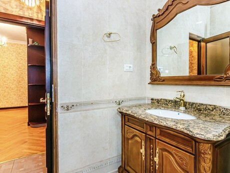 3 otaqlı yeni tikili - İçəri Şəhər m. - 160 m²