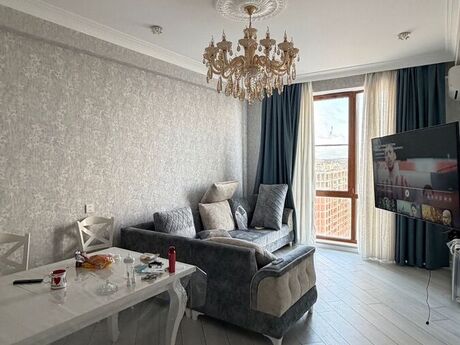 3 otaqlı yeni tikili - Bakıxanov q. - 120 m²