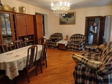 Obyekt - Elmlər Akademiyası m. - 84 m²