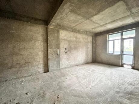 4 otaqlı yeni tikili - 28 May m. - 185 m²