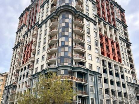4 otaqlı yeni tikili - 28 May m. - 185 m²