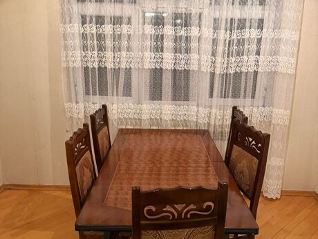 3 otaqlı köhnə tikili - Elmlər Akademiyası m. - 70 m²