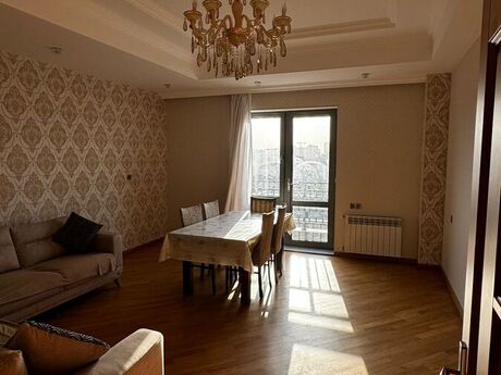 3 otaqlı yeni tikili - Ağ şəhər q. - 130 m²