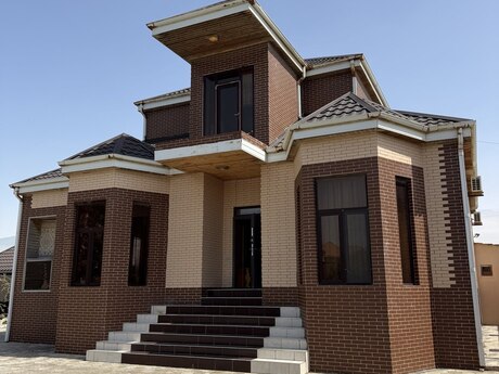 5 otaqlı həyət evi/bağ evi - Sea Breeze q. - 190 m²