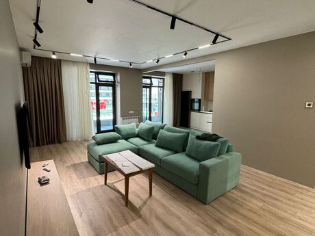 3 otaqlı yeni tikili - 8 Noyabr m. - 145 m²