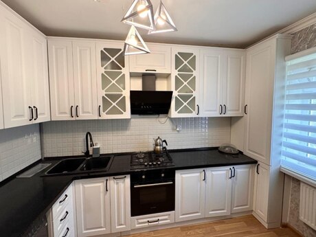 Elan №6099478 - Bakı, Bakıxanov q., 2 otaqlı, 55 m², 3/5 mərtəbə