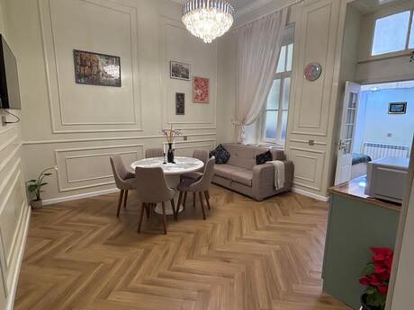 2 otaqlı köhnə tikili - 28 May m. - 40 m²