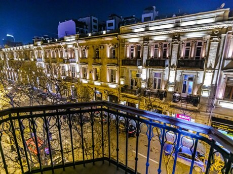 3 otaqlı köhnə tikili - Sahil m. - 72 m²