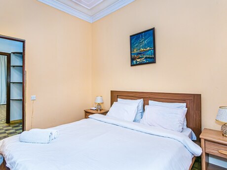 3 otaqlı köhnə tikili - Sahil m. - 72 m²