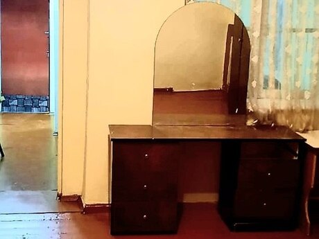 2 otaqlı köhnə tikili - Biləcəri q. - 45 m²
