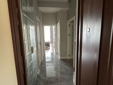 2 otaqlı yeni tikili - İnşaatçılar m. - 65 m²