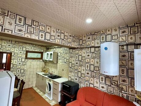 3 otaqlı köhnə tikili - Nəriman Nərimanov m. - 100 m²