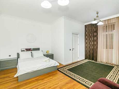 4 otaqlı yeni tikili - Şah İsmayıl Xətai m. - 140 m²