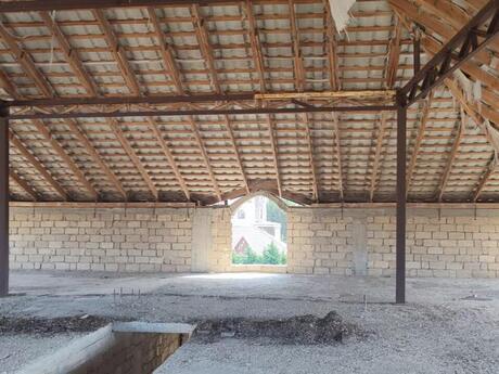 6 otaqlı həyət evi/bağ evi - Novxanı q. - 350 m²