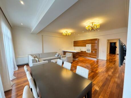 3 otaqlı yeni tikili - Nizami m. - 125 m²