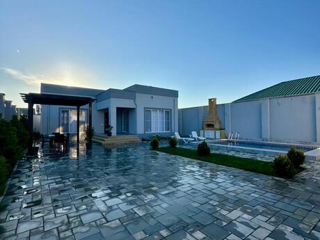 4 otaqlı həyət evi/bağ evi - Şüvəlan q. - 160 m²