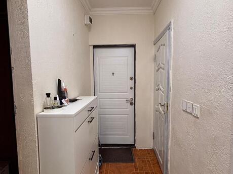 3 otaqlı köhnə tikili - Memar Əcəmi m. - 60 m²