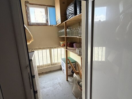 3 otaqlı köhnə tikili - Bakıxanov q. - 85 m²