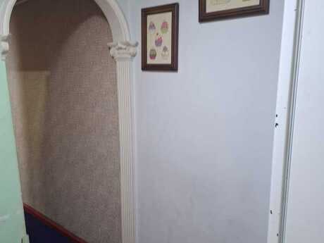 1 otaqlı köhnə tikili - İnşaatçılar m. - 32 m²