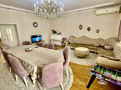 4 otaqlı yeni tikili - İnşaatçılar m. - 167 m²