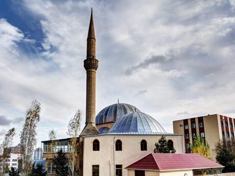 1 otaqlı köhnə tikili - Elmlər Akademiyası m. - 35 m²